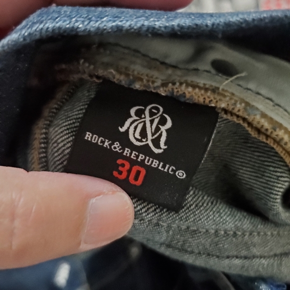 Rock & Republic Flared Jeans - Picture 3 of 5